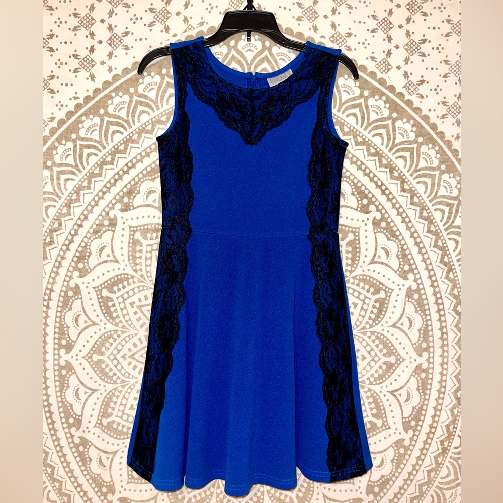 "BLUSH BY US ANGELS" BEAUTIFUL GIRLS BLUE & BLACK LACE ZIP-UP DRESS, SIZE 10